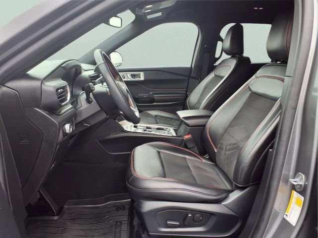Used 2023 Ford Explorer ST-Line AWD/4WD image 12