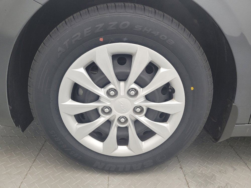 Used 2024 Kia Forte LX FWD image 31