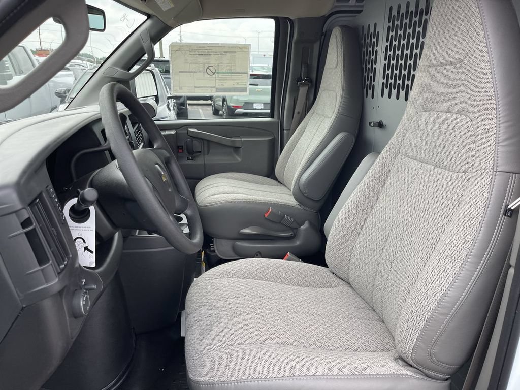New 2025 Chevrolet Express 2500 w/ Driver Convenience Package RWD image 7