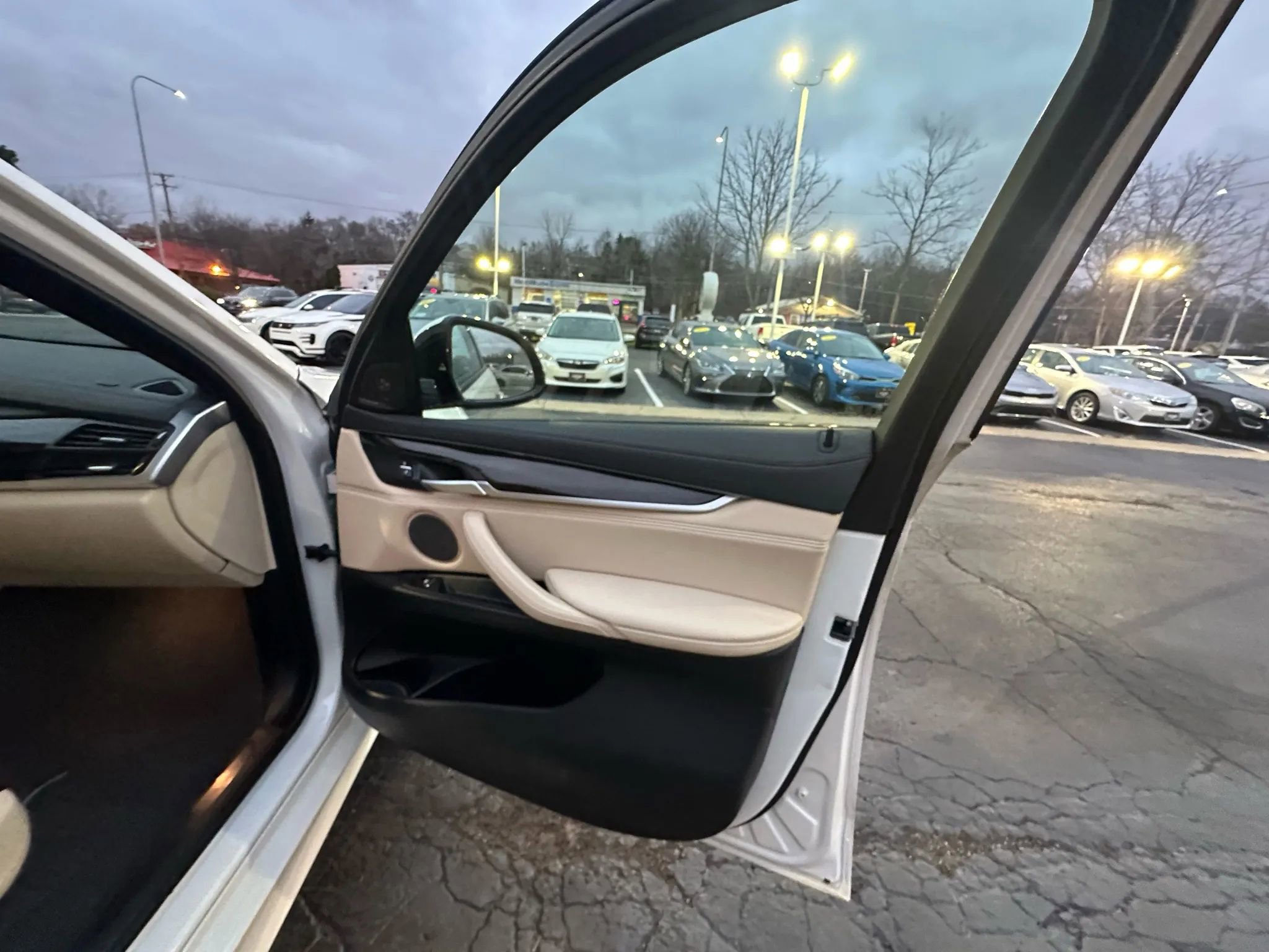 Used 2017 BMW X6 xDrive35i image 37