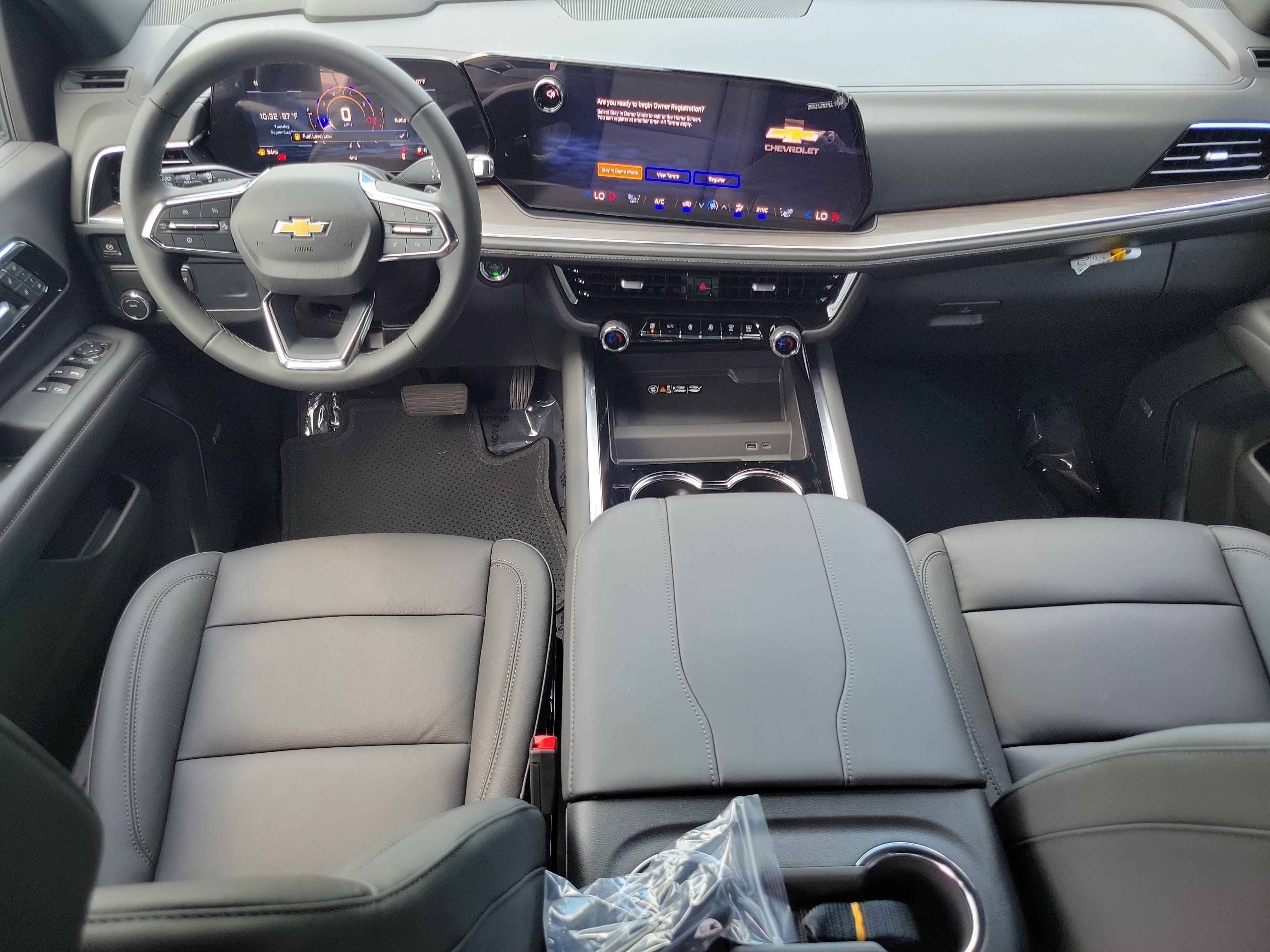 New 2026 Chevrolet Suburban LT w/ Comfort Package image 18