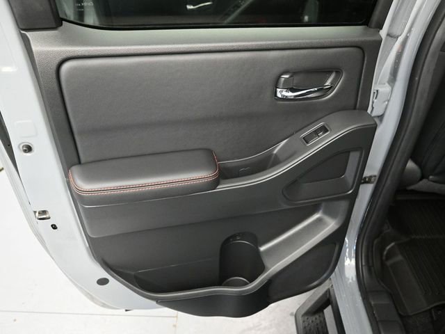 Used 2023 Nissan Frontier PRO-4X w/ Pro-4X Premium Package image 28