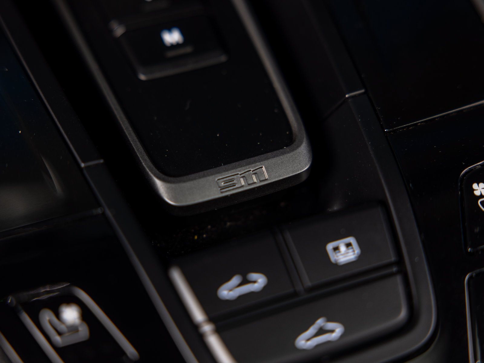 Certified 2025 Porsche 911 Carrera RWD image 51