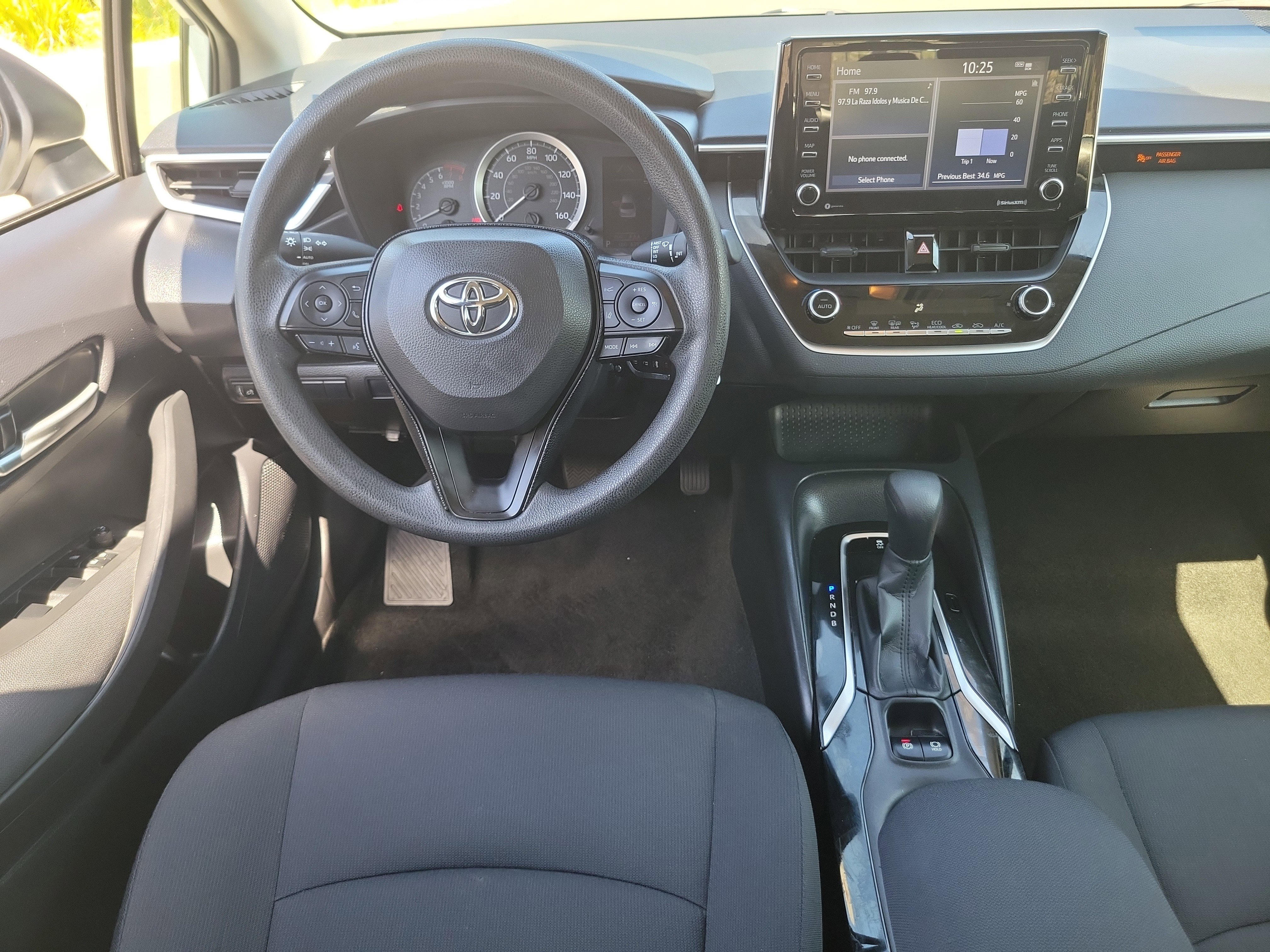 Used 2021 Toyota Corolla LE image 8