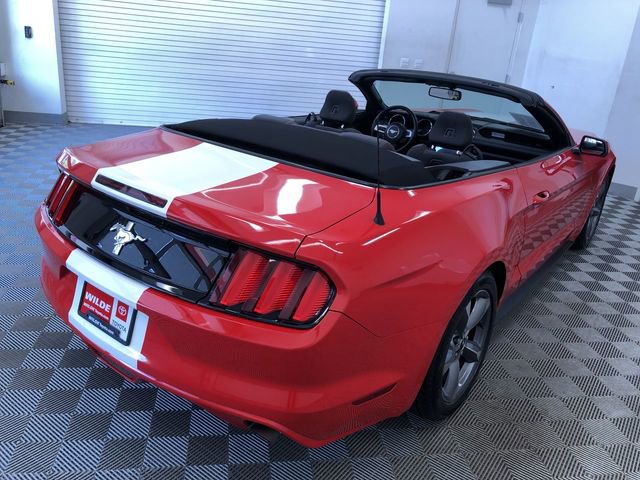 Used 2016 Ford Mustang Convertible w/ Equipment Group 051A RWD image 33