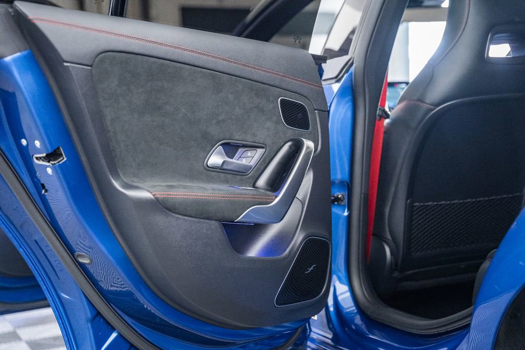 Used 2024 Mercedes-Benz CLA 35 AMG 4MATIC image 37