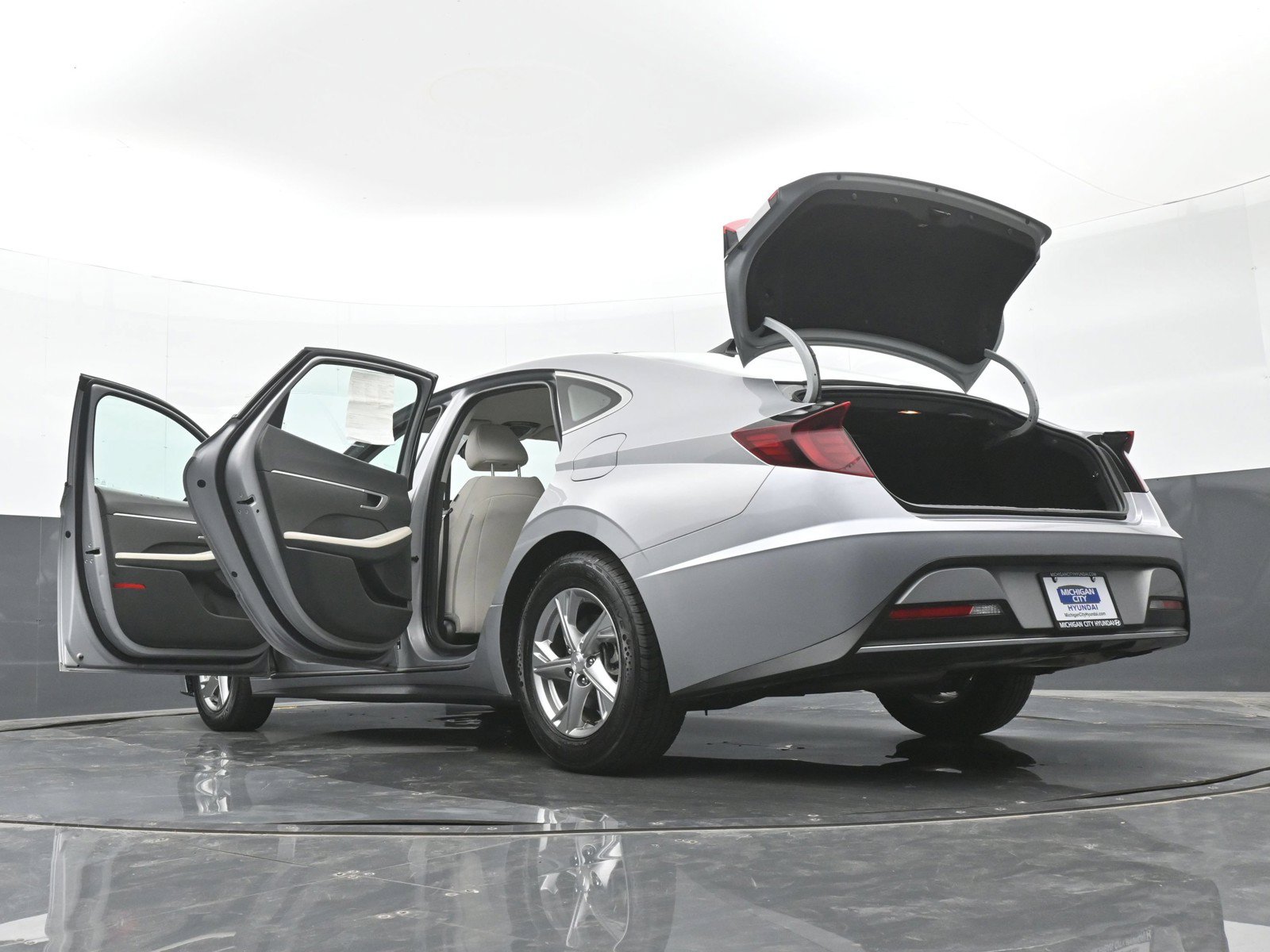 Certified 2023 Hyundai Sonata SE w/ Cargo Package FWD image 50