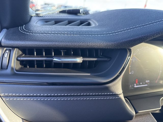 Used 2026 Jeep Grand Cherokee L Limited w/ Limited Altitude Package RWD image 10
