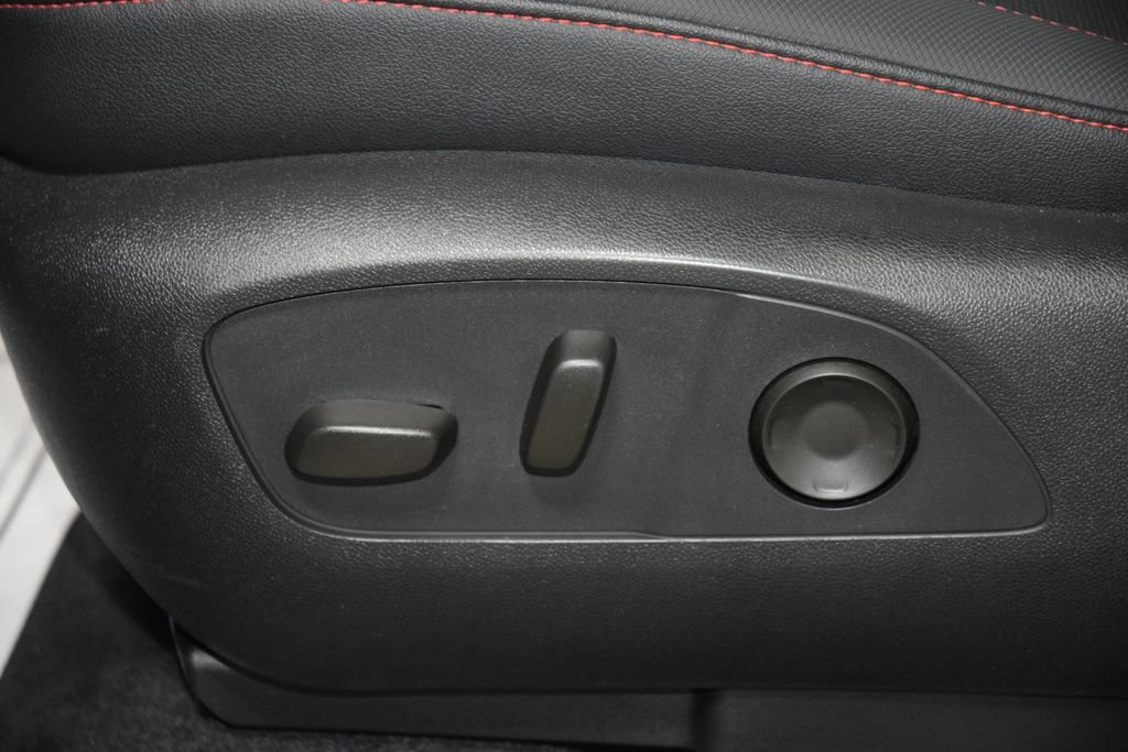 Used 2024 Chevrolet Traverse Z71 AWD/4WD image 40