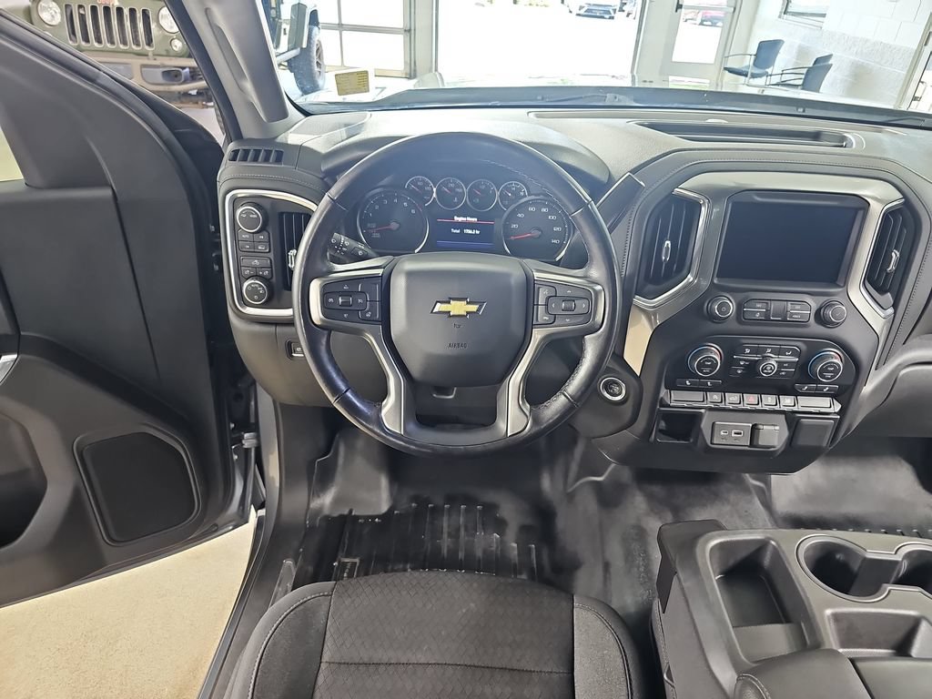 Certified 2022 Chevrolet Silverado 1500 LT AWD/4WD image 19