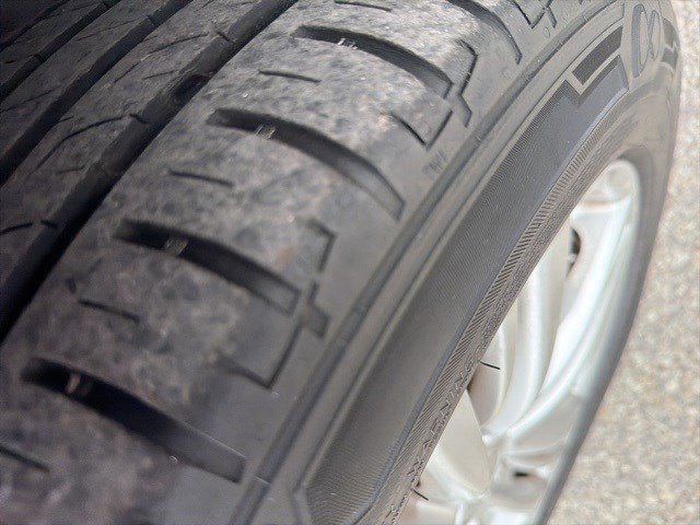 Used 2011 INFINITI G37 x w/ Premium Pkg image 9