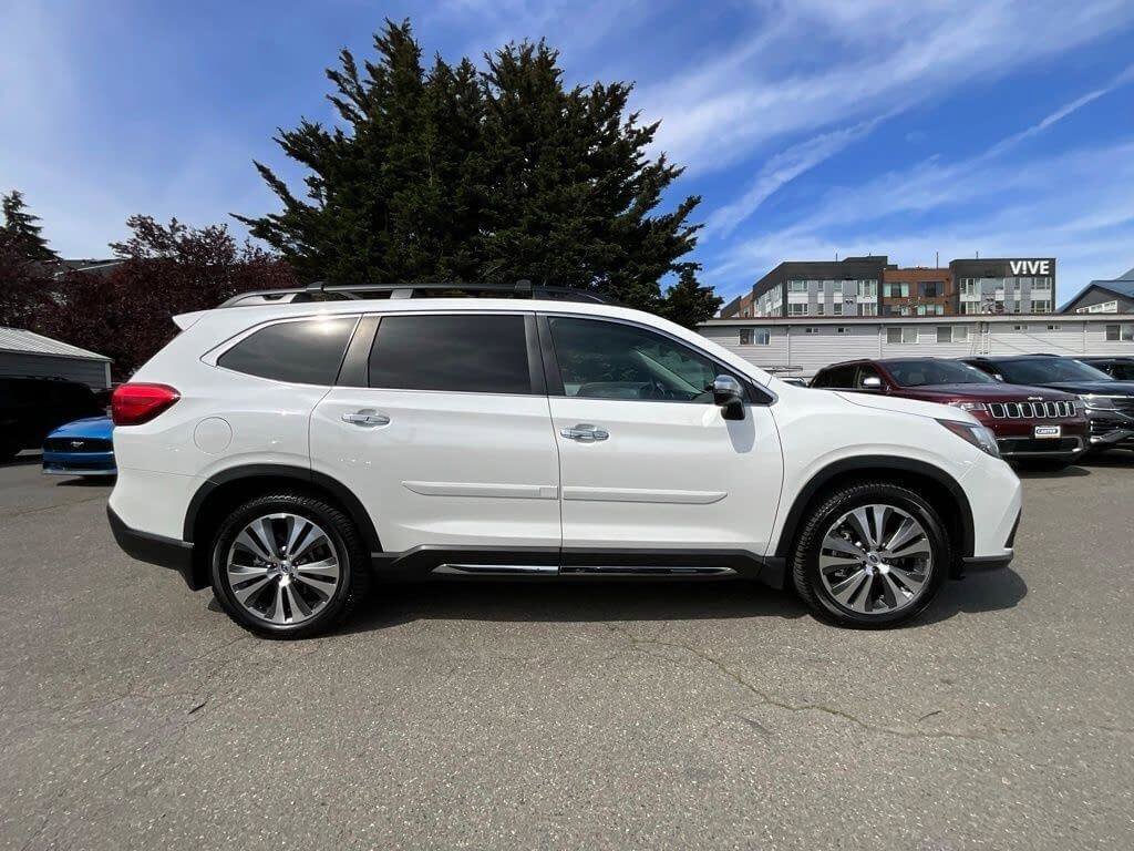 Used 2019 Subaru Ascent Touring w/ Popular Package #2 AWD/4WD image 10