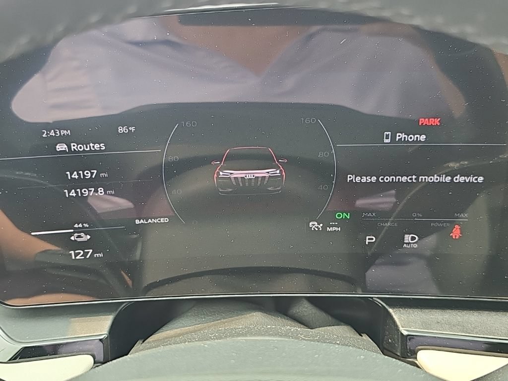 Certified 2025 Audi Q6 e-tron Premium Plus w/ Premium Plus AWD/4WD image 18