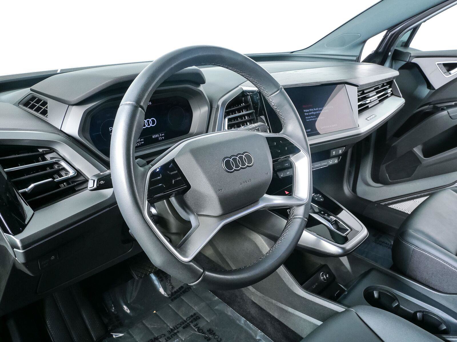 Used 2024 Audi Q4 e-tron Premium w/ Convenience Package RWD image 4