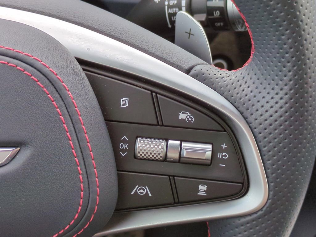 Used 2025 Genesis GV70 3.5T Sport image 24