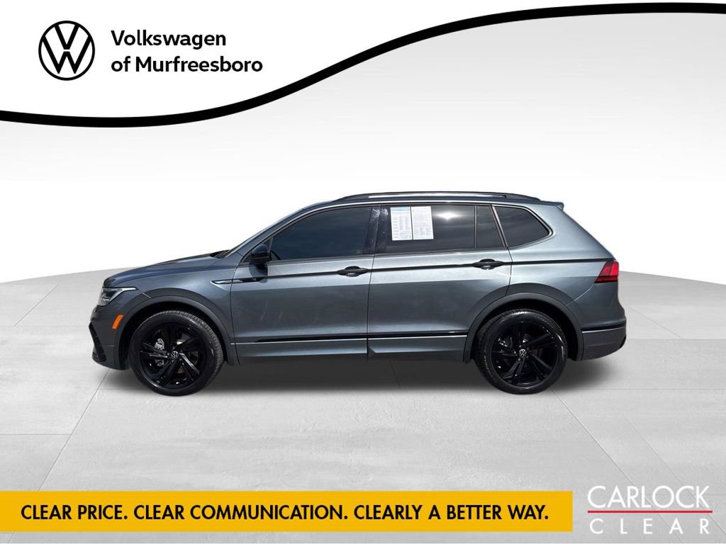 Certified 2023 Volkswagen Tiguan SE R-Line FWD image 4