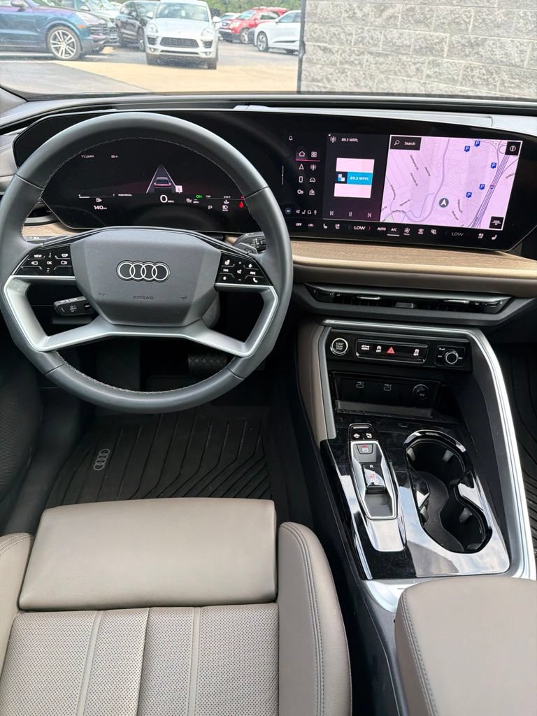 Certified 2025 Audi Q5 Premium Plus w/ Premium Plus AWD/4WD image 15