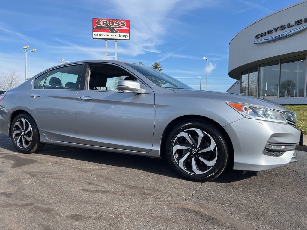 Used 2016 Honda Accord EX image 41