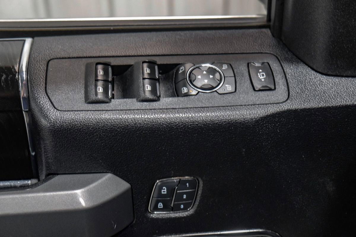 Used 2018 Ford F350 Platinum w/ Platinum Ultimate Package AWD/4WD image 45