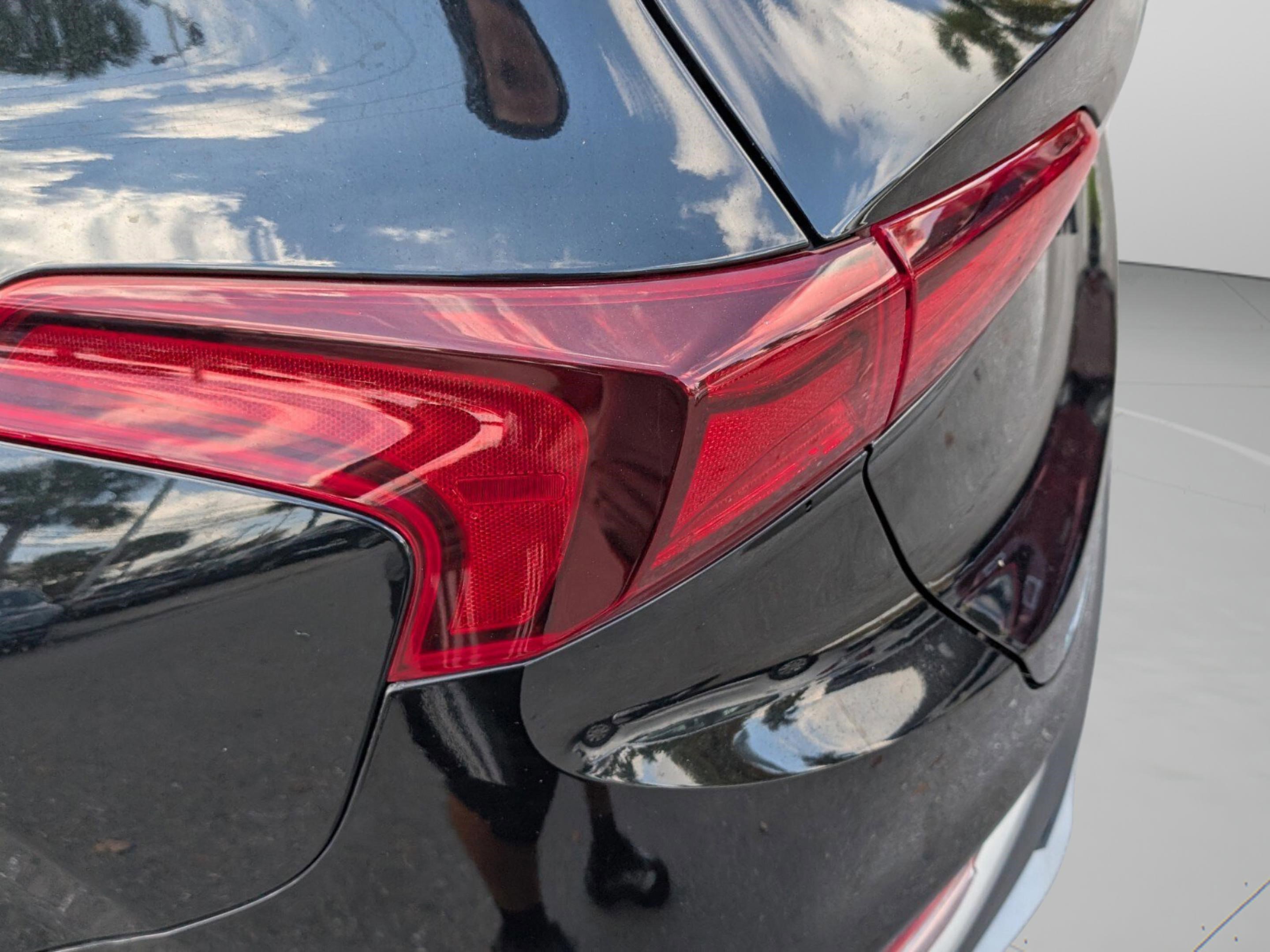 Used 2020 Hyundai Santa Fe SE image 19