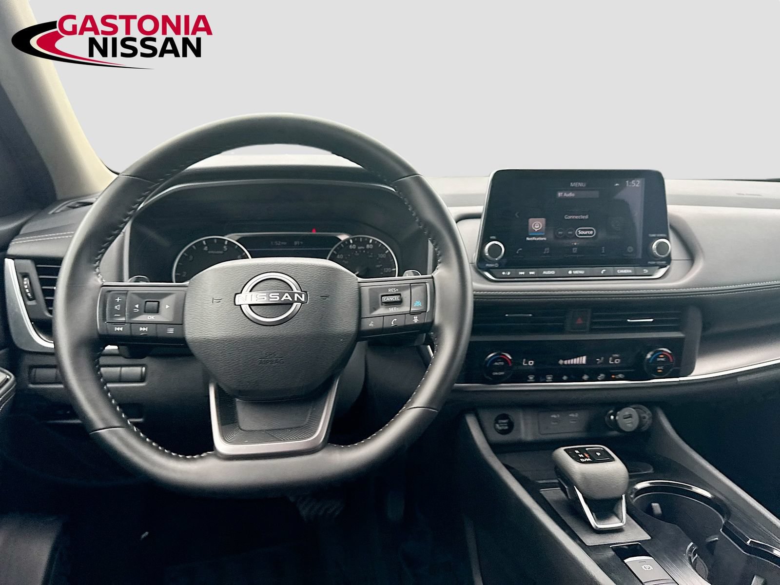Used 2026 Nissan Rogue SV FWD image 29