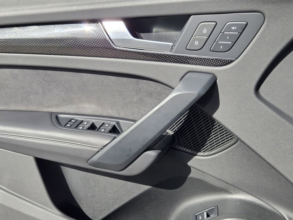 Certified 2023 Audi SQ5 Premium Plus w/ Premium Plus Package image 28