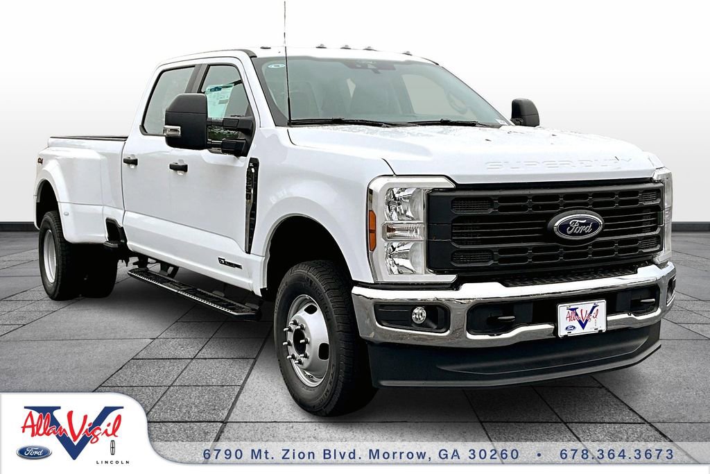 New 2026 Ford F350 4x4 Crew Cab DRW Super Duty image 1