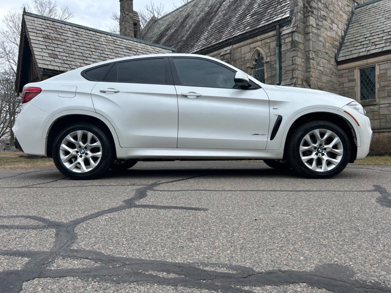 Used 2016 BMW X6 xDrive35i image 4