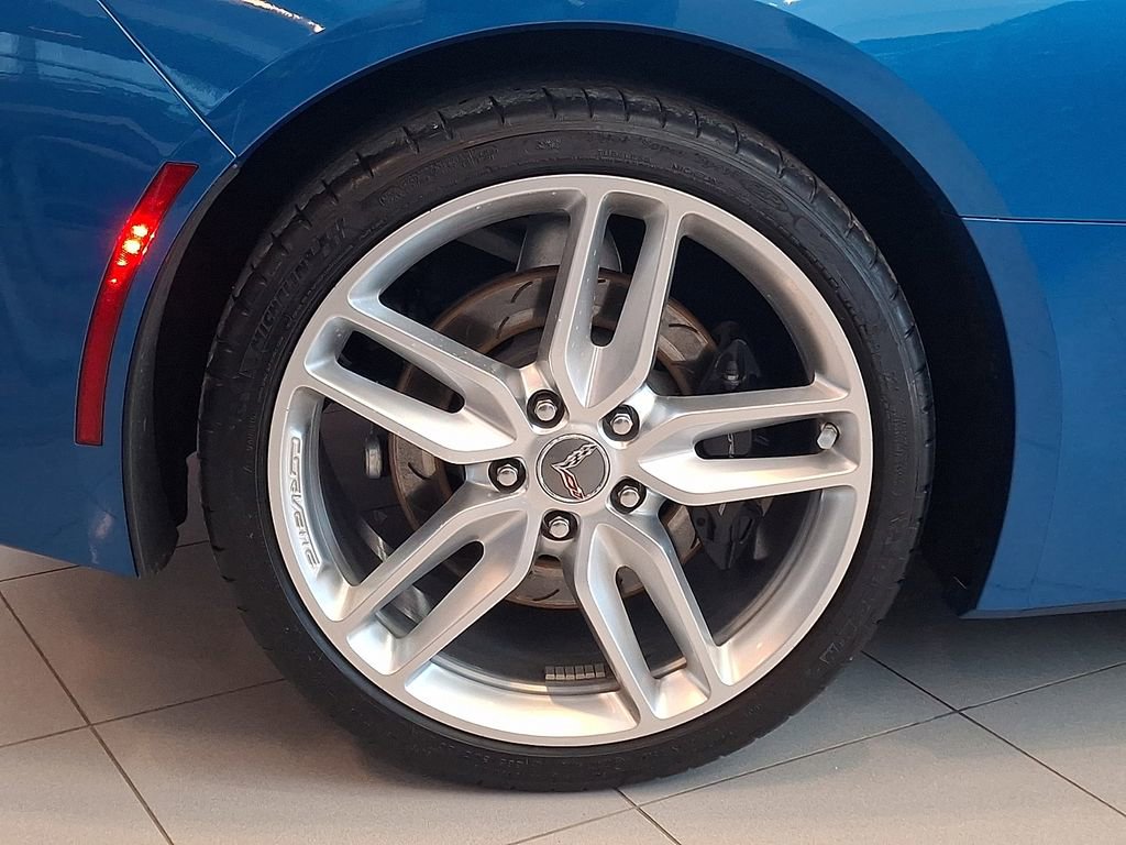 Used 2015 Chevrolet Corvette Stingray Coupe w/ 2LT Preferred Equipment Group image 8