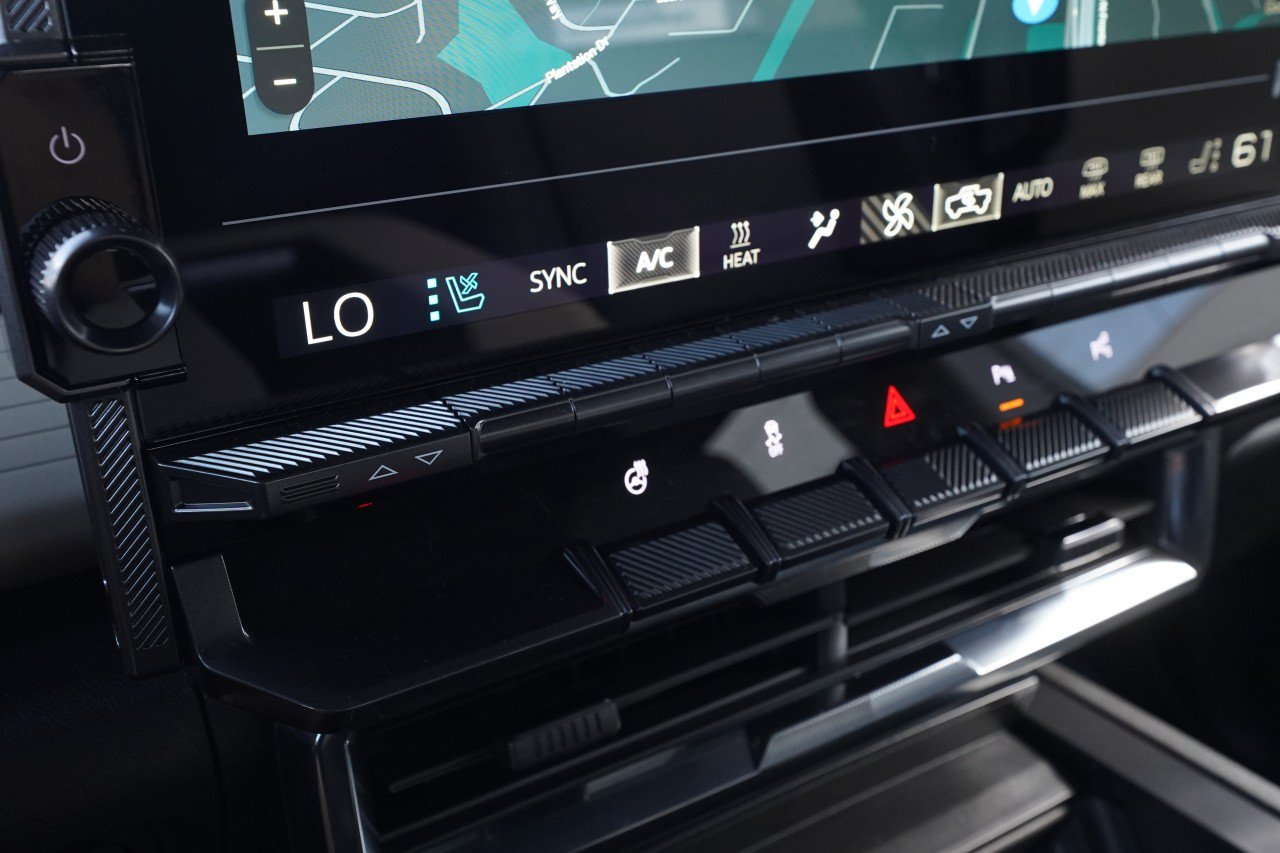 New 2026 GMC Hummer EV SUV AWD/4WD image 16