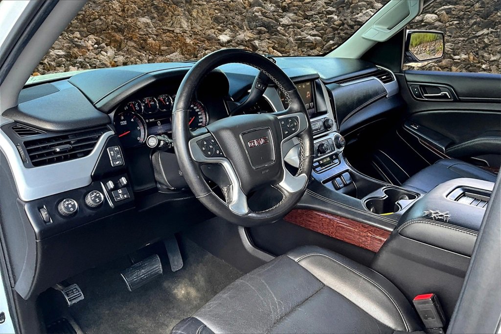 Used 2016 GMC Yukon SLT w/ Open Road Package image 13