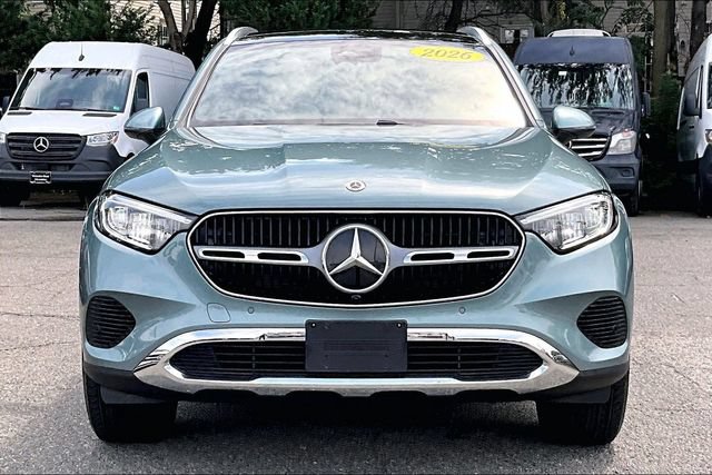 Used 2026 Mercedes-Benz GLC 300 4MATIC image 2