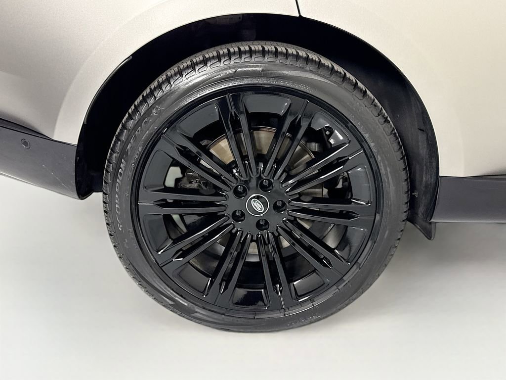 Used 2023 Land Rover Range Rover SE image 34