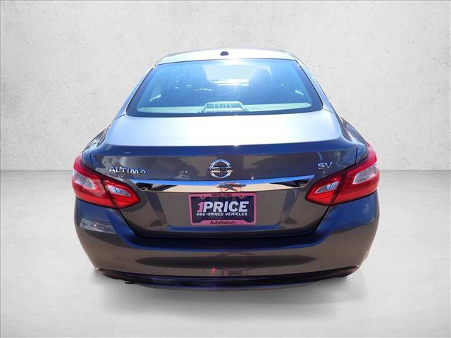 Used 2017 Nissan Altima 2.5 SV FWD image 3