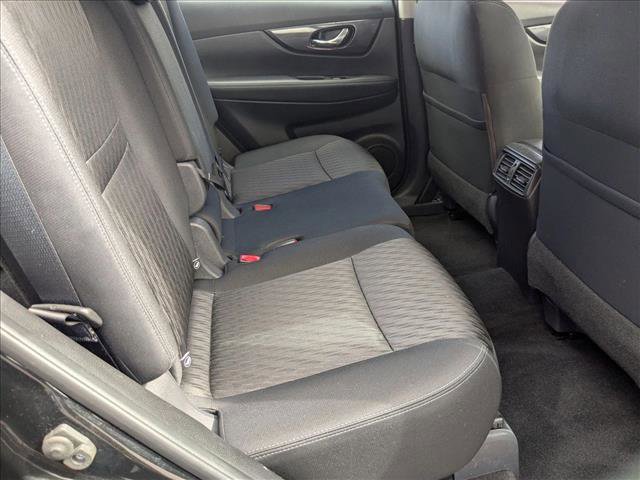 Used 2018 Nissan Rogue S image 18