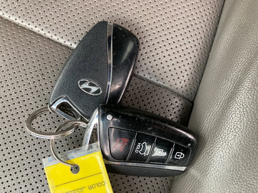 Used 2017 Hyundai Santa Fe Sport image 39