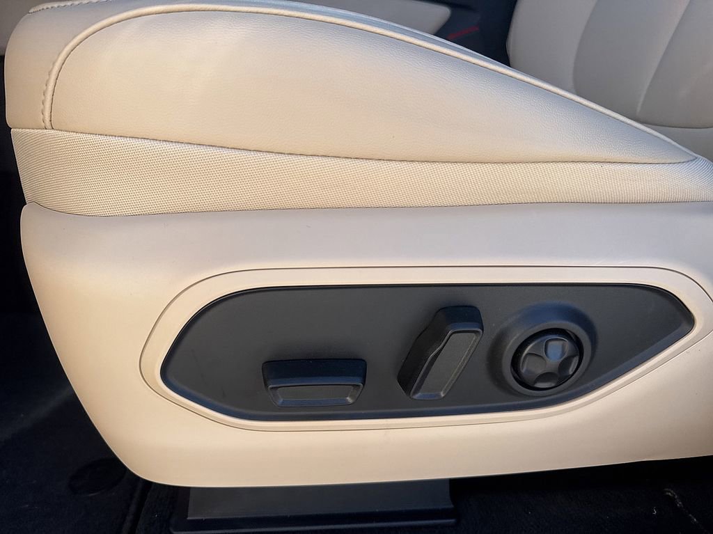 New 2026 Jeep Grand Cherokee L Limited AWD/4WD image 14
