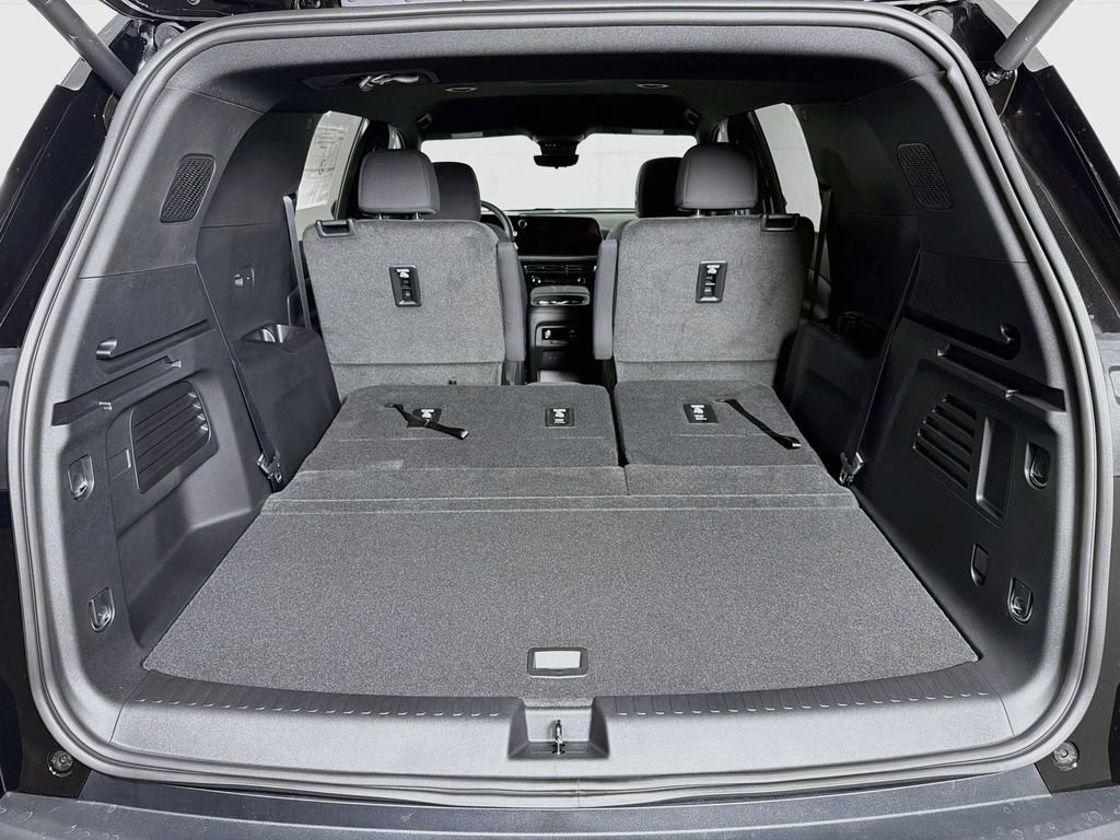 New 2026 Chevrolet Traverse LT w/ Driver Confidence Package AWD/4WD image 26