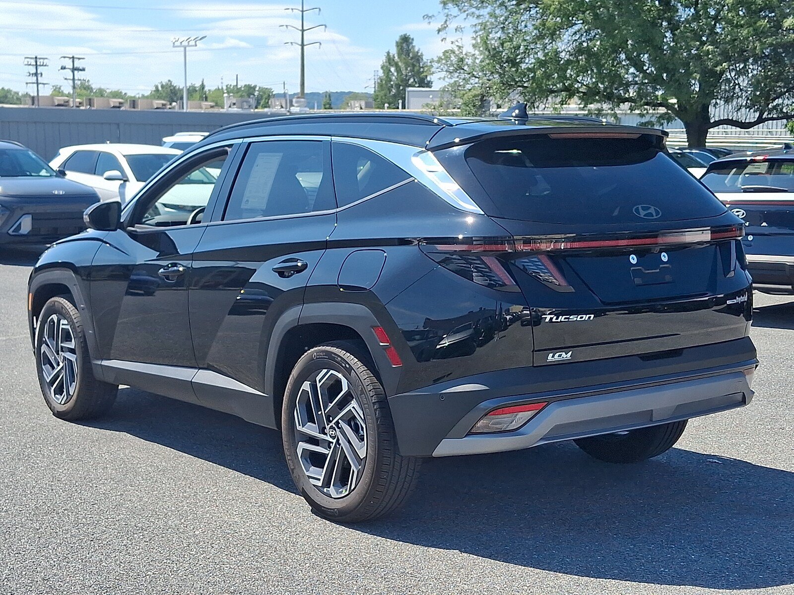 Certified 2025 Hyundai Tucson Limited AWD/4WD image 7