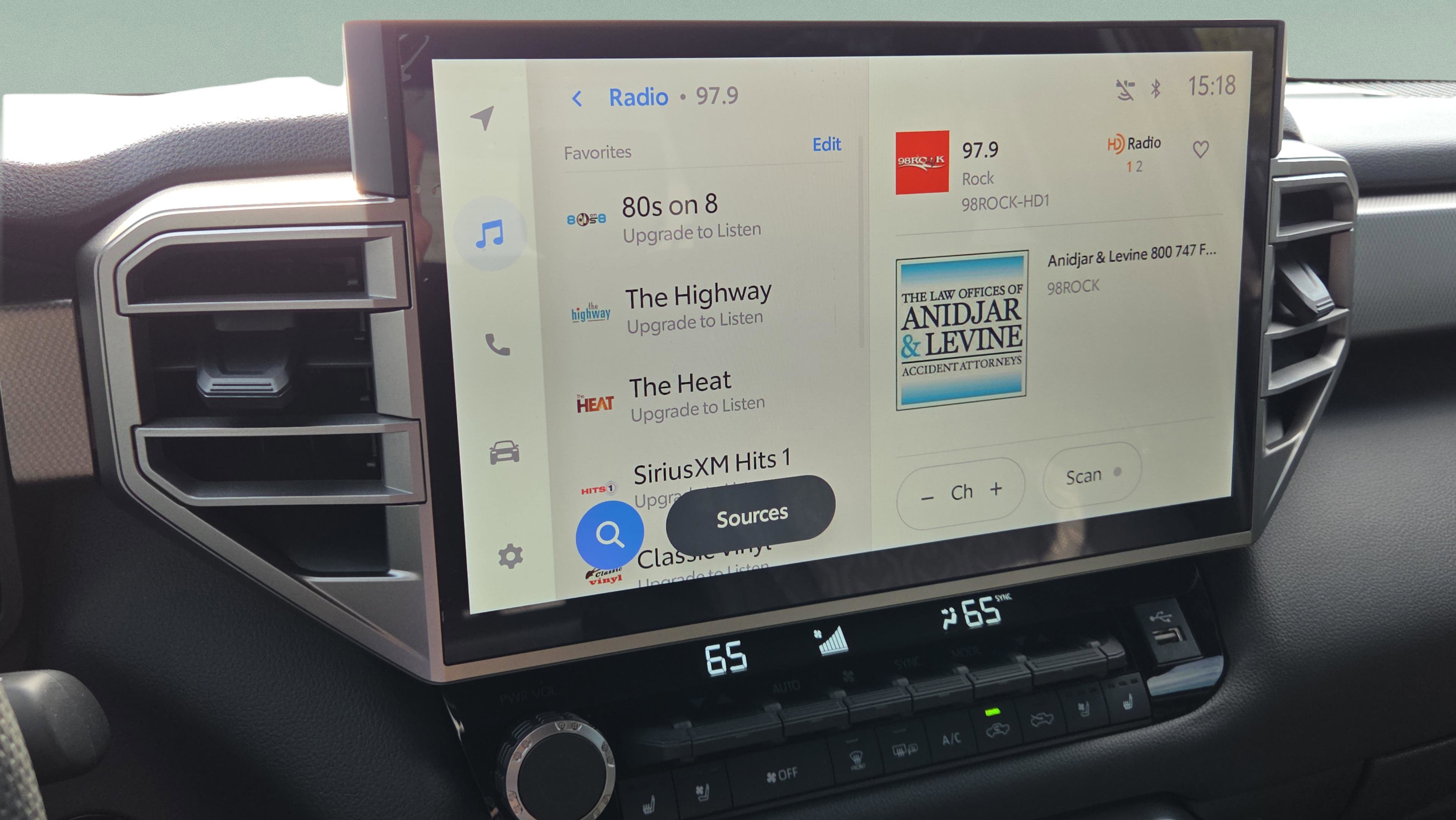 Used 2025 Toyota Tundra Limited w/ TRD Off-Road Package image 27