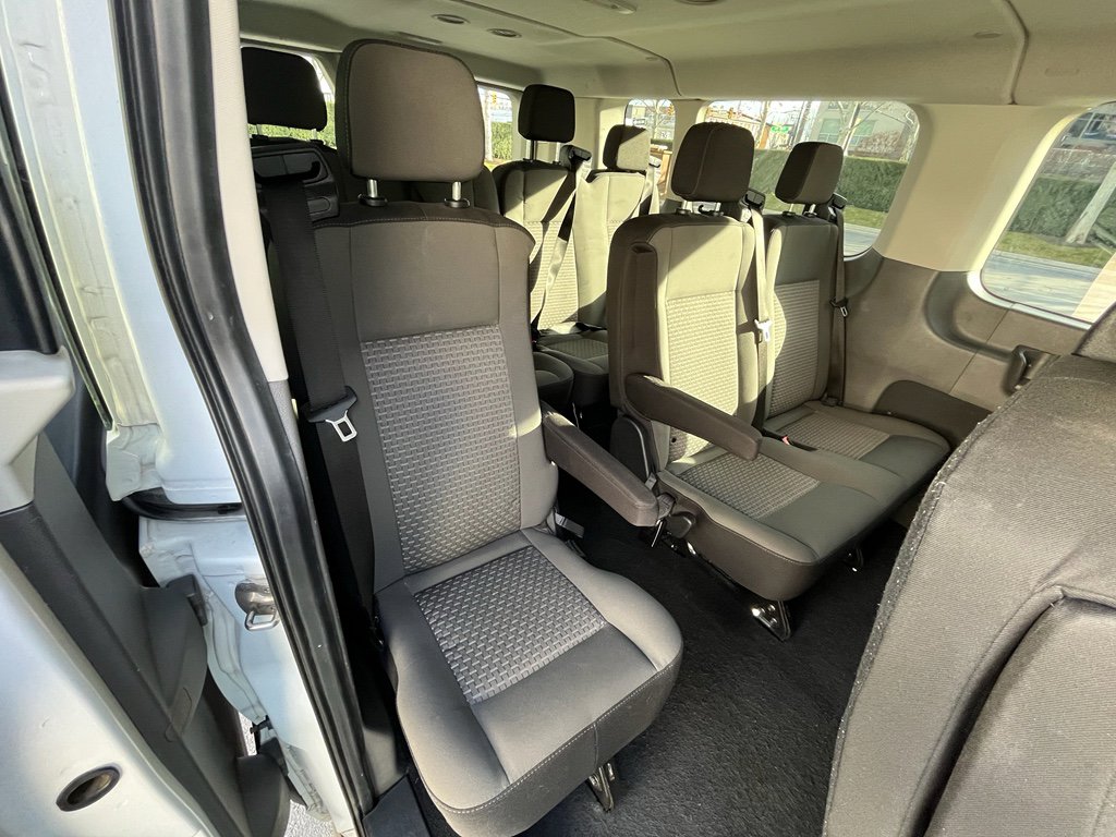 Used 2024 Ford Transit 350 XLT image 28