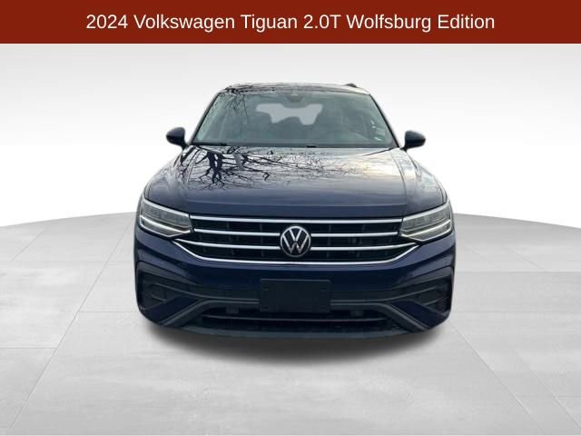 Used 2024 Volkswagen Tiguan Wolfsburg Edition AWD/4WD image 2