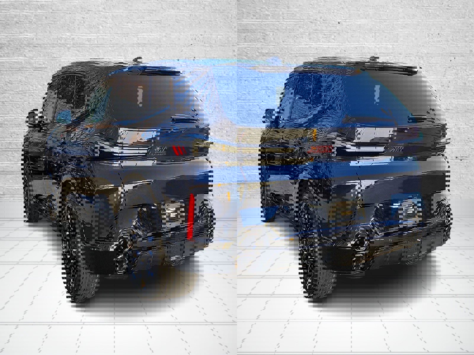 New 2026 BMW XM Label Red image 3