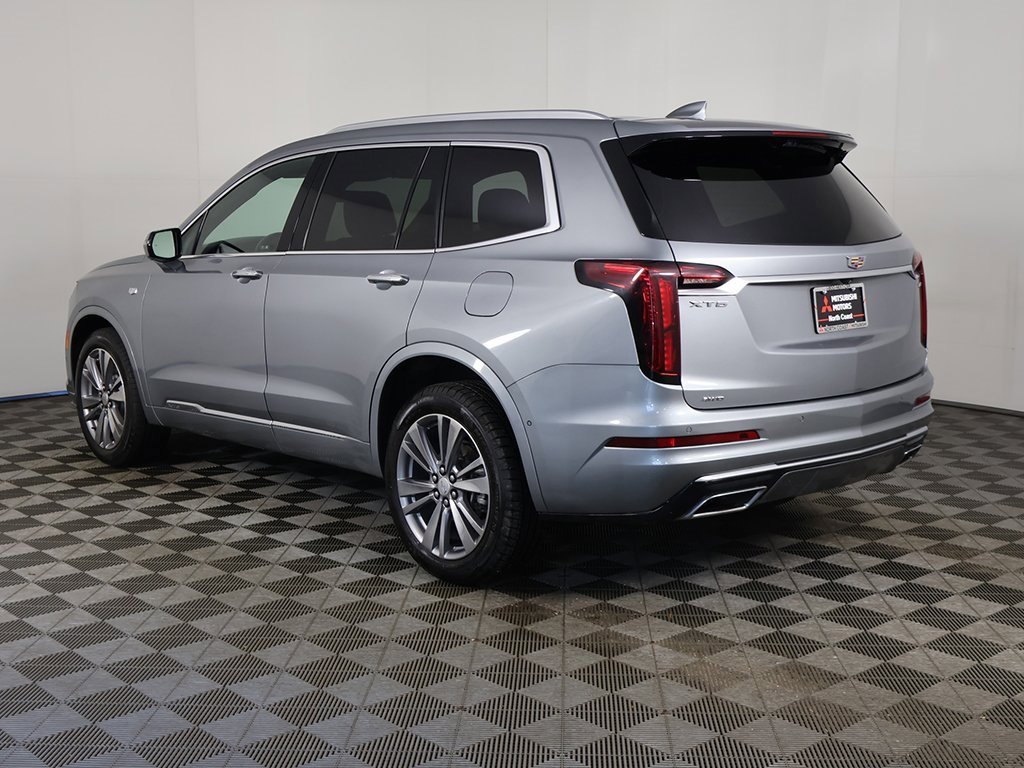 Used 2023 Cadillac XT6 Premium Luxury w/ Technology Package image 14