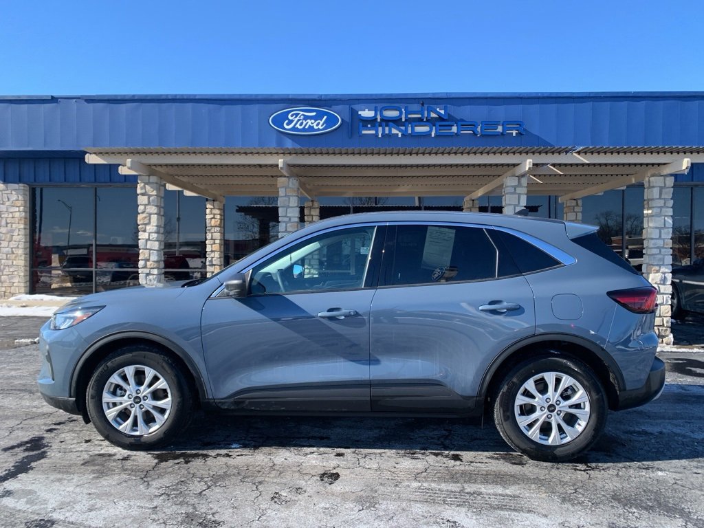 Used 2024 Ford Escape Active w/ Cold Weather Package image 6