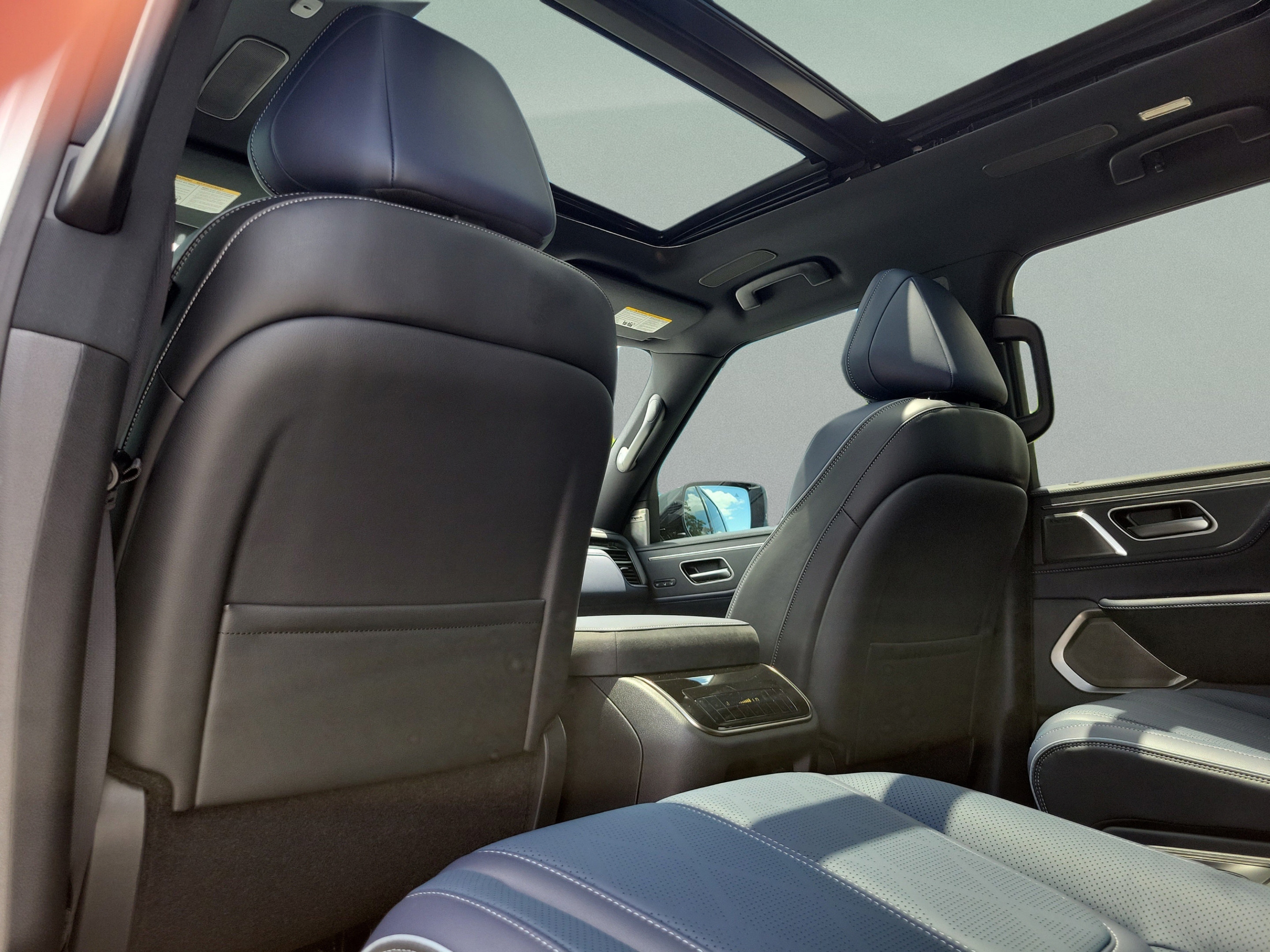 New 2027 INFINITI QX80 Sensory w/ Sport Exterior Package AWD/4WD image 11