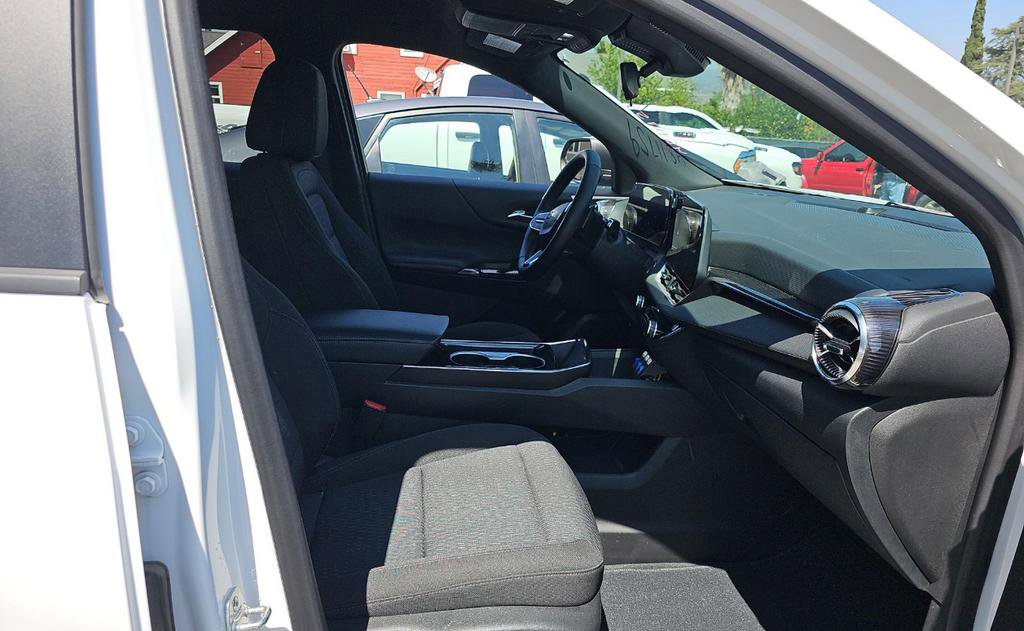 Used 2025 Chevrolet Equinox LT image 8