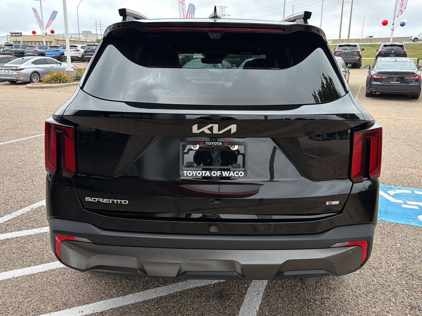 Used 2024 Kia Sorento SX Prestige w/ Sage Leather Package image 4