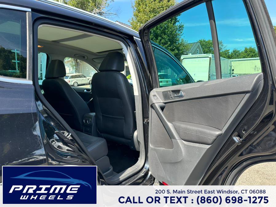 Used 2016 Volkswagen Tiguan SE image 12