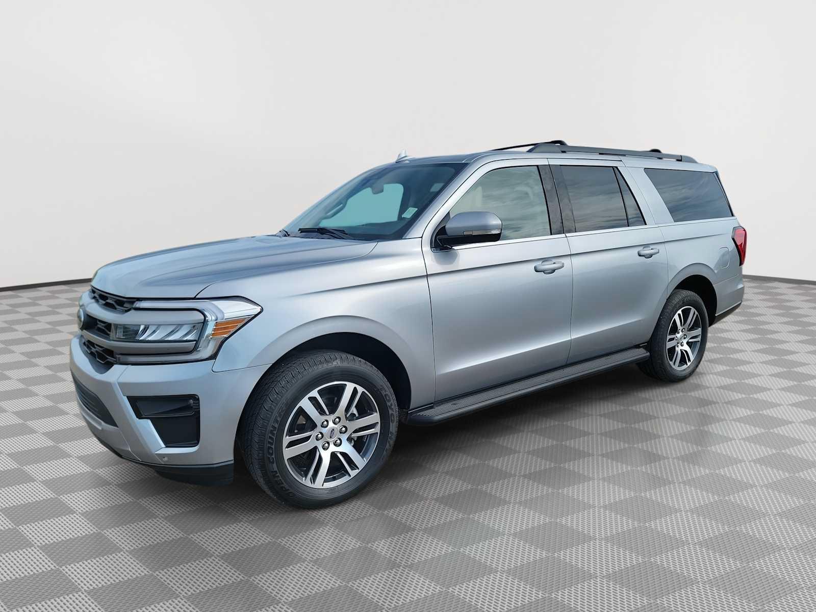 Used 2024 Ford Expedition Max XLT AWD/4WD image 1
